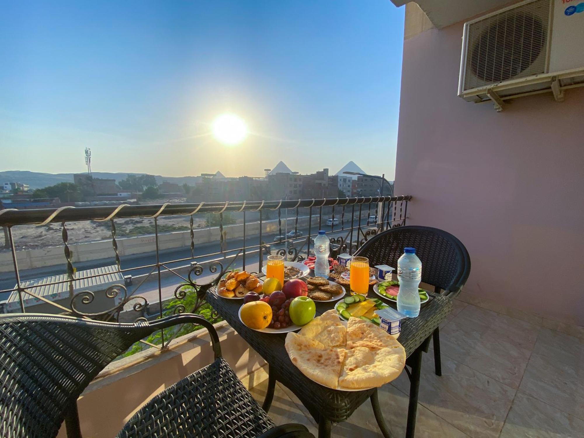Young Pharaoh View Inn Каїр Екстер'єр фото