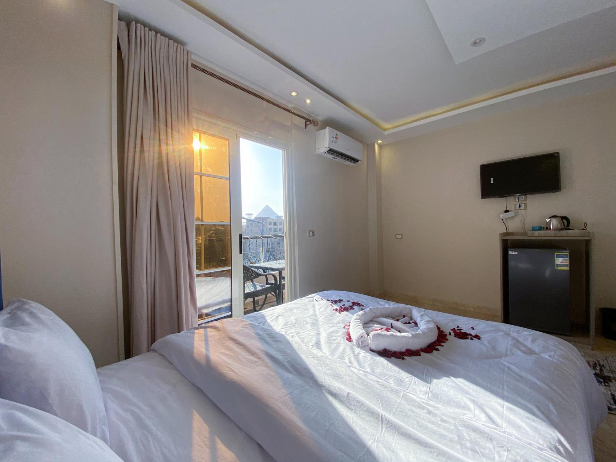 Young Pharaoh View Inn Каїр Екстер'єр фото